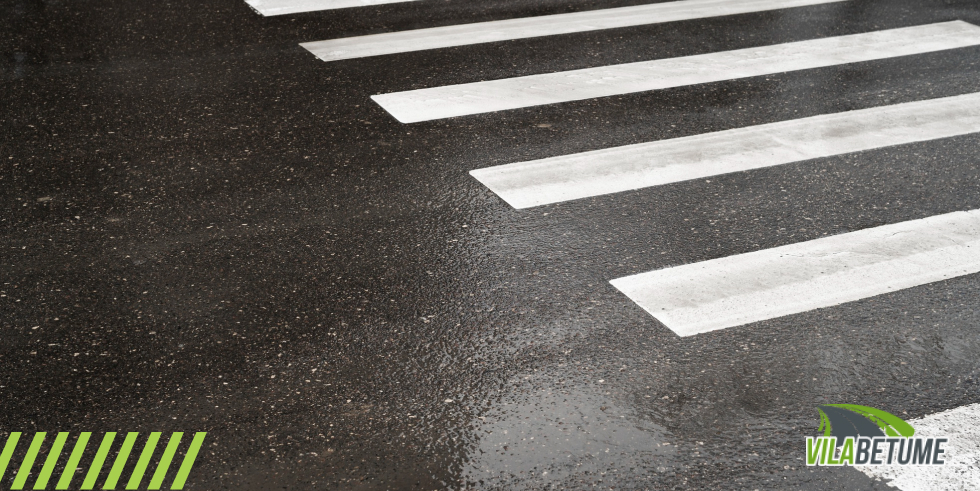 Efeitos Sociais da Pavimentação: Benefícios Para Carros e Pedestres